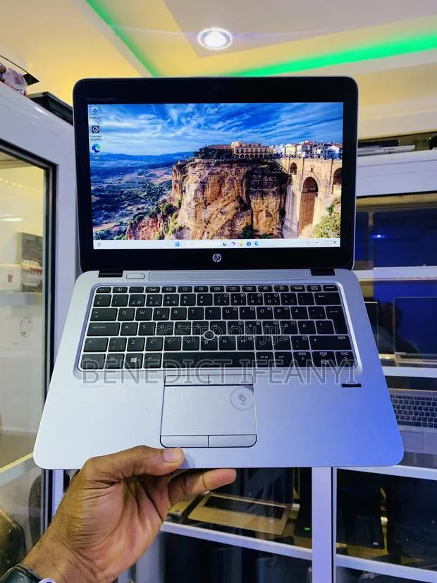 Laptop HP EliteBook 725 G2 8GB AMD A10 SSD 256GB · Photo 1