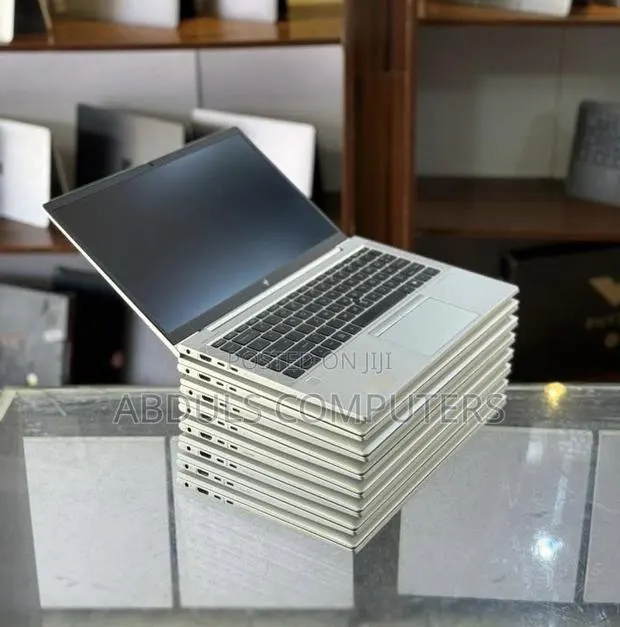 Laptop HP EliteBook 830 G7 8GB Intel Core i5 SSD 256GB · Photo 1