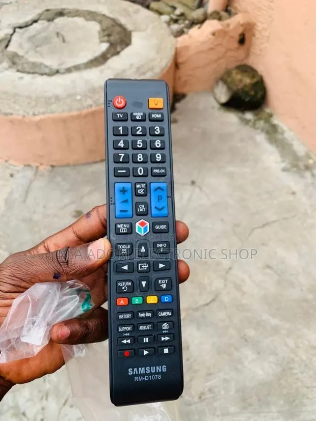 Samsung Smart Tv Remote Long One · Photo 1