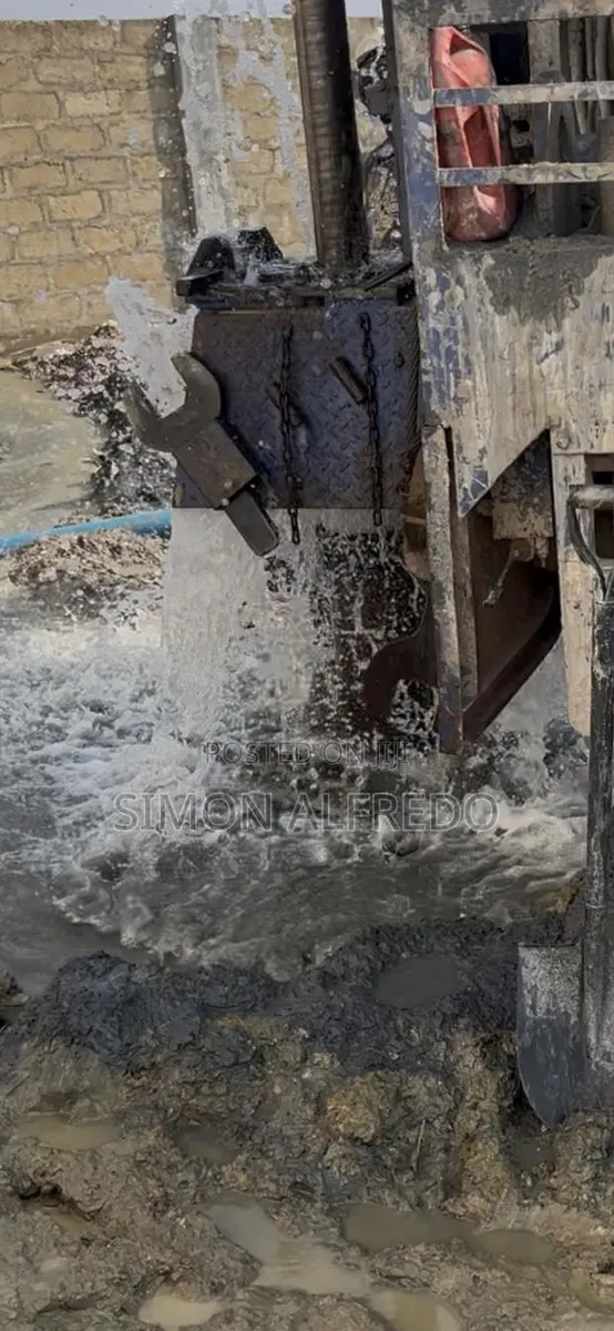 Pipes and Drill Bore Hole · Photo 1