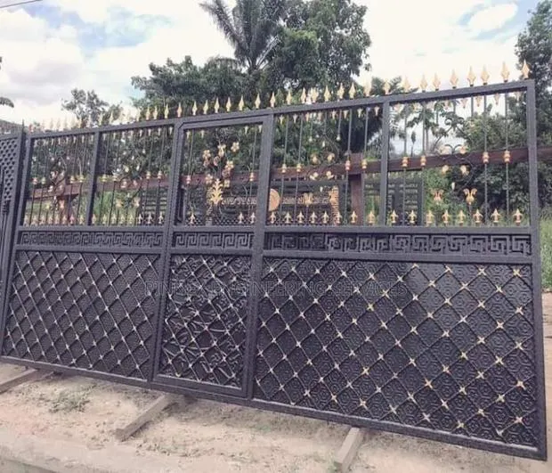 Black Gate/ Main Gate /Entrance Gate · Photo 1