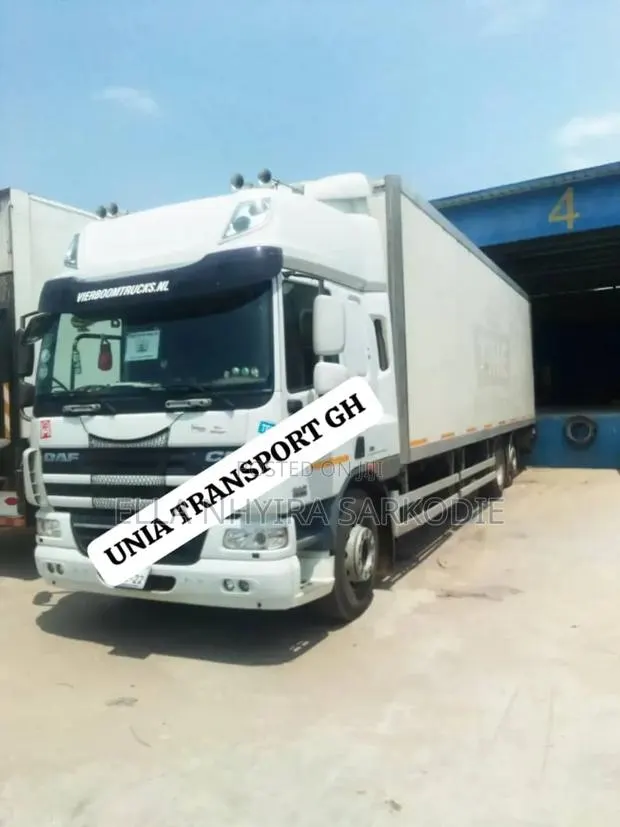 30footer Truck Hiring · Photo 1