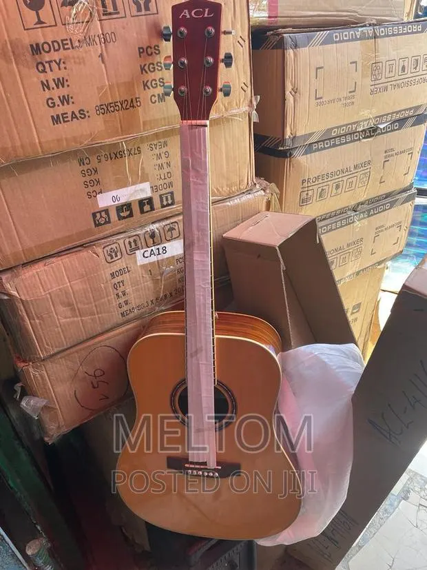 Acl Acoustic Guitar · Photo 1