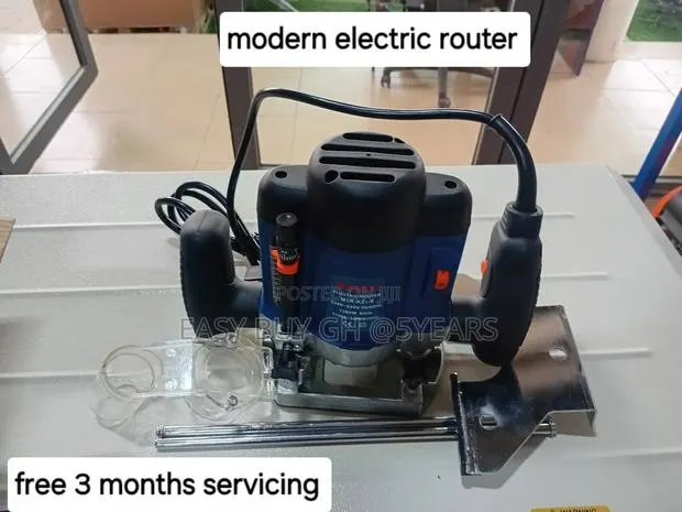 Enhanced Bosch Professional Hand Router for More Efficiency · Photo 1