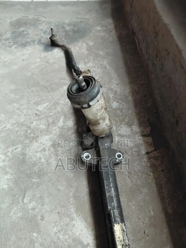 Steering Rack Hundia I30 · Photo 1