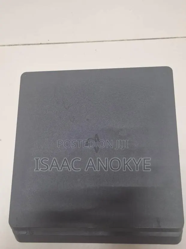PlayStation 4 Slim 1 Terebyate · Photo 1