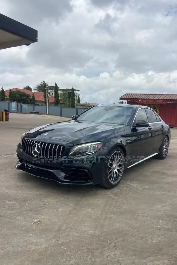 Mercedes-Benz C63 2020 Green