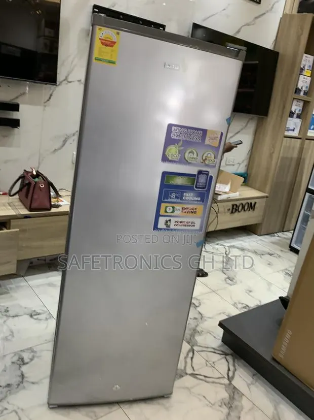 Shop Elegant Nasco Nasd1-33 Upright Standing 225 Liters Freezer · Photo 1