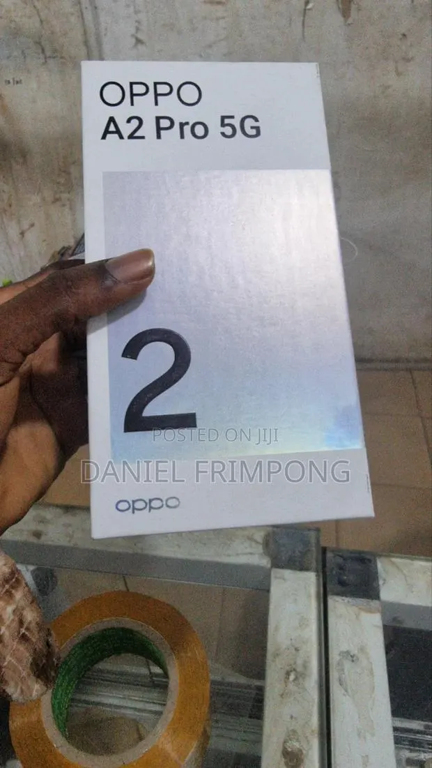 New Oppo A2 Pro 256 GB Black · Photo 1