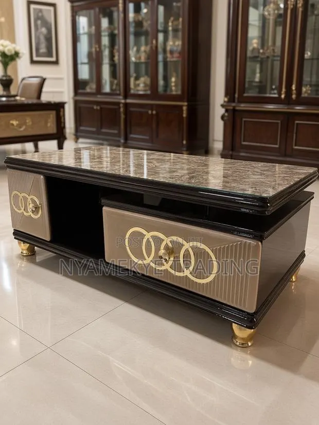 Center Table · Photo 1