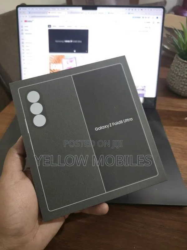New Samsung Galaxy Z Fold8 Ultra 256 GB Blue · Photo 1