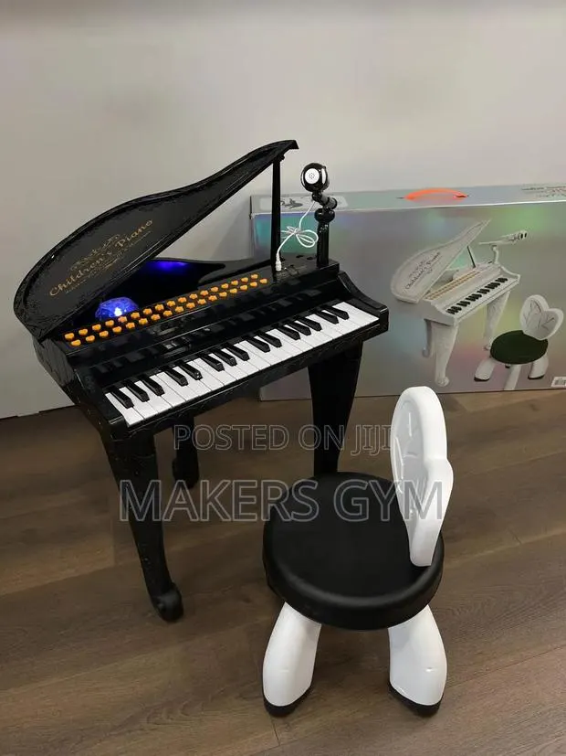 Piano With Chair for Kids · Photo 1