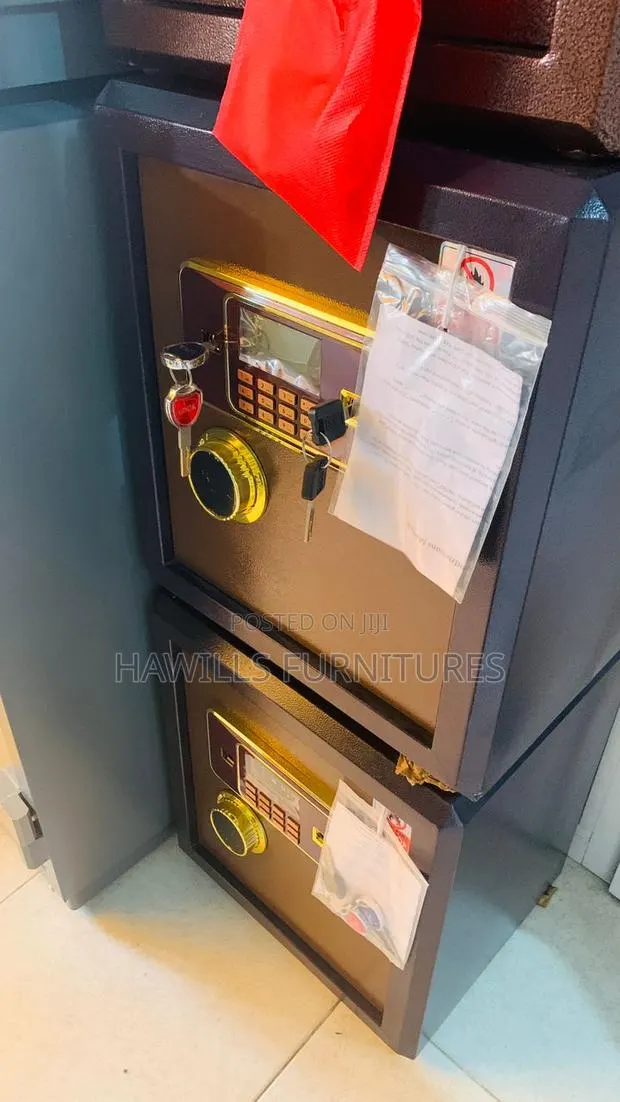Money Safe Box · Photo 1