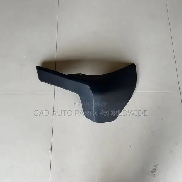 Toyota Tacoma Rear Bumper Cap Ends 2024-2026 · Photo 1