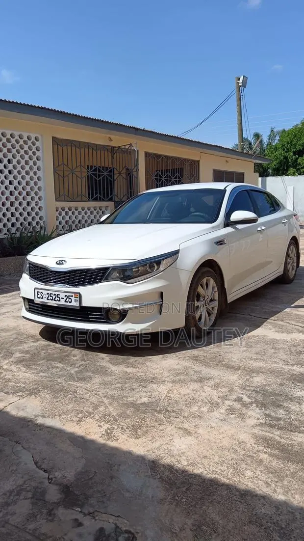 Kia K5 2016 White · Photo 1