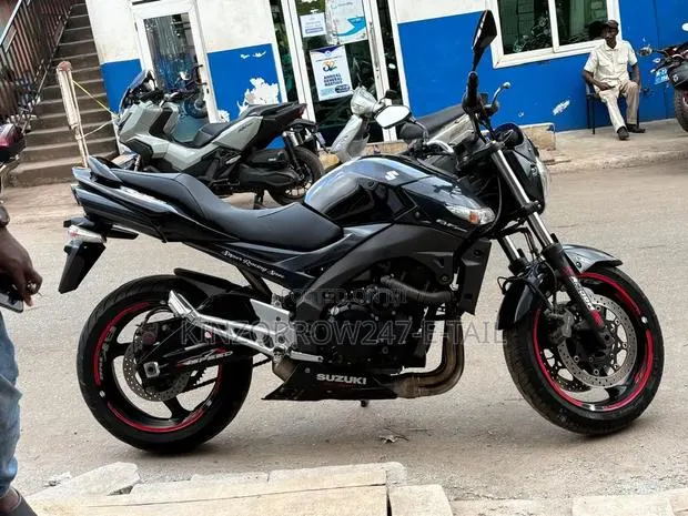 Suzuki GSX-R 2021 Black · Photo 1