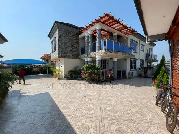 Furnished 7bdrm House in Atwima Nwabiagya for sale · Photo 1
