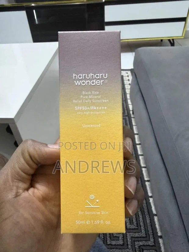 Haruharu Wonder Black Rice Pure Mineral Relief Daily Sunscreen · Photo 1