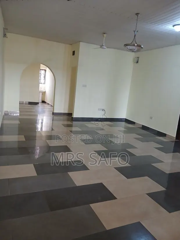 3bdrm Apartment in Assakea European, Takoradi for rent · Photo 1
