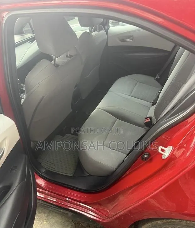 Toyota Corolla 2020 Red · Photo 1