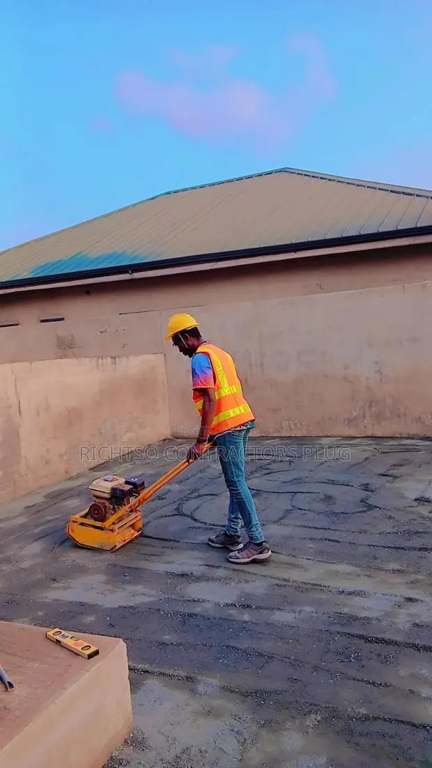 Plate Compactor for Rent · Photo 1