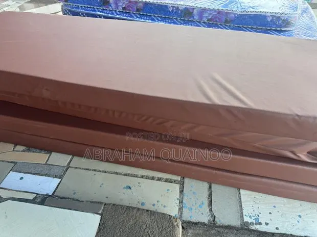 Student Mattress for Sale · Photo 1