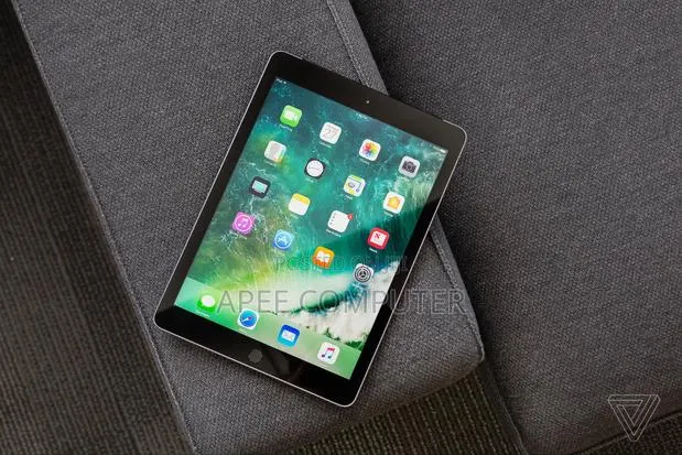 Apple iPad Pro 10.5 (2017) 128 GB Silver · Photo 1