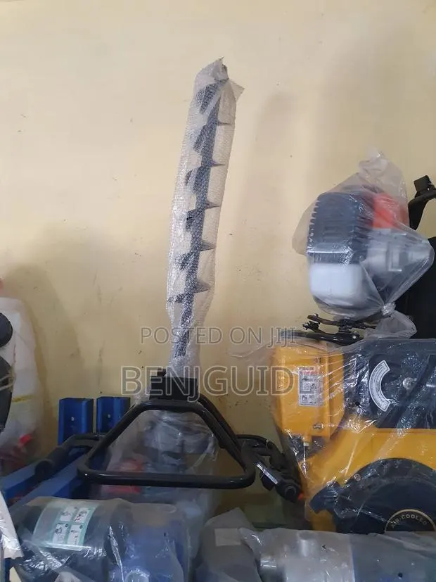 Earth Auger Drill 52cc · Photo 1