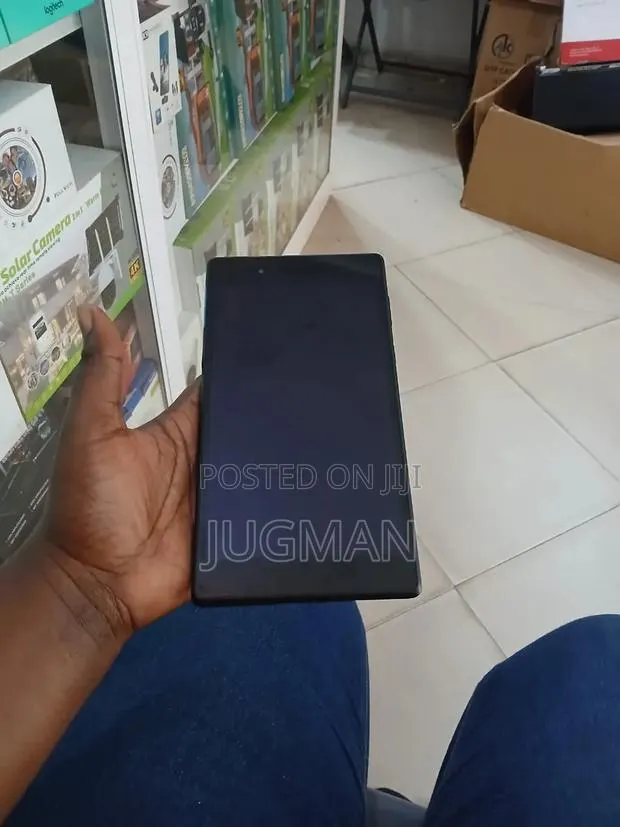Lenovo Tab 8 GB Black · Photo 1