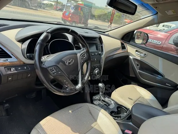 Hyundai Santa Fe 2014 White · Photo 1