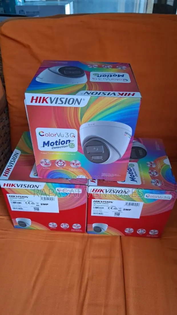 Hikvision Ds-2cd1327g3-Liu 2mp Ip Poe Colorvu 3.0 Network Dome Camera · Photo 1
