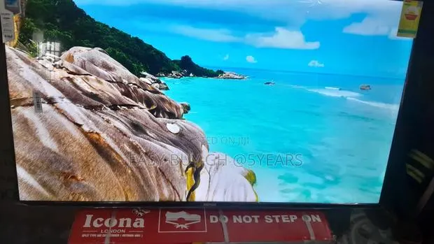 Bring Cinema Home With Asano 50-Inch Display · Photo 1