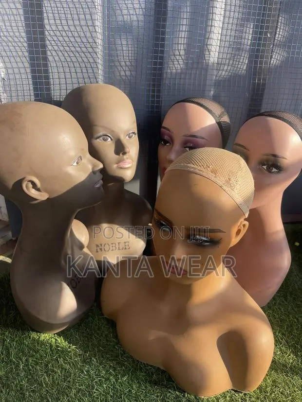 6 Head Mannequins · Photo 1