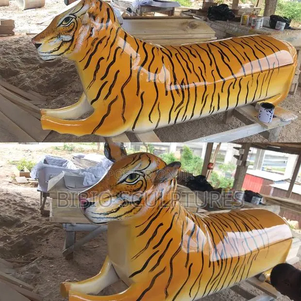 Tiger-Shaped Custom Casket · Photo 1