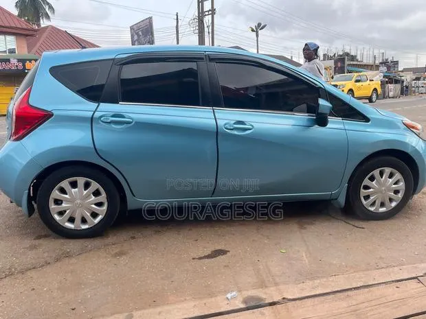 Nissan Versa 1.6 S 2016 Blue · Photo 1