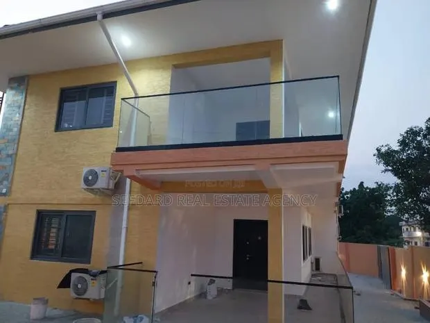6bdrm Duplex in Sefdard Properties, Asylum Down for rent · Photo 1