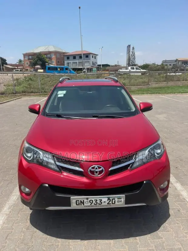 Toyota RAV4 2015 Red · Photo 1