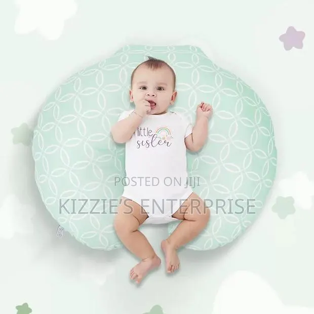 Breastfeeding Pillow · Photo 2
