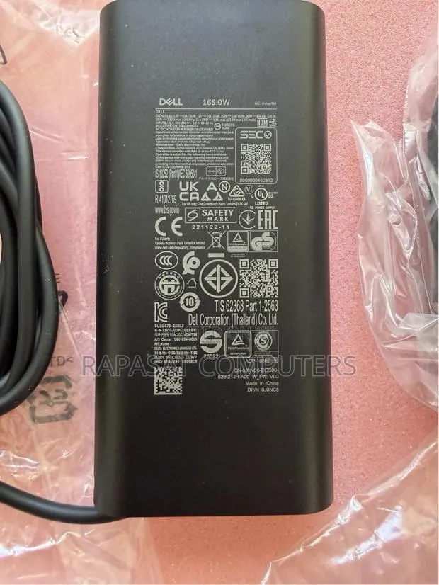 Newly Arrived Dell 28v 5.893a 165w Type C Adapter · Photo 1