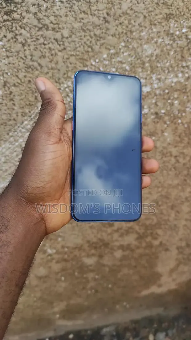 Tecno Camon 12 Pro 64 GB Blue · Photo 1