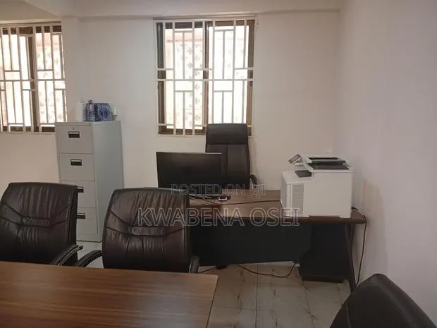 Office to Let at Asylum Down · Photo 1