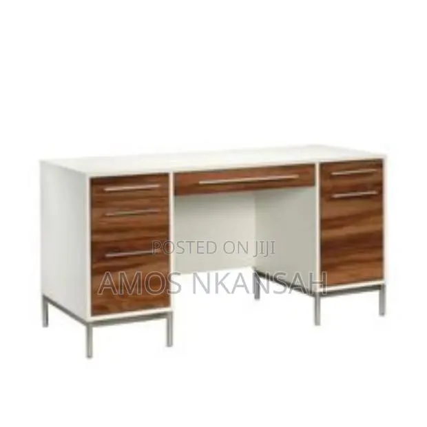 Vista Key 60"W Executive Desk · Photo 1