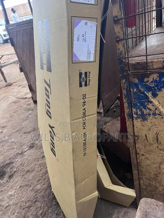 Toyota Corolla 1998-2002 Fender (110) · Photo 1