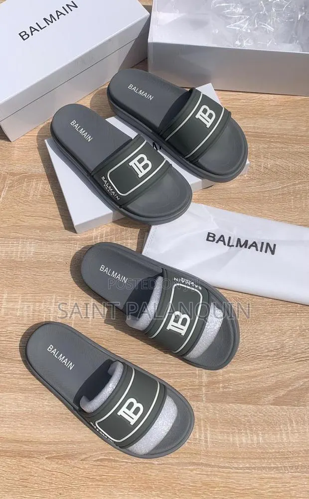 Balmain Slides · Photo 1
