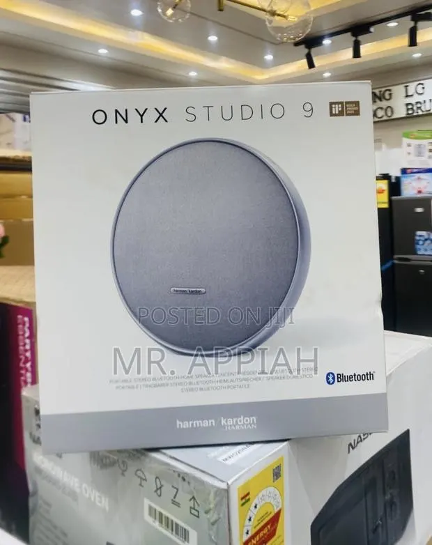 Order Adorable Harman Kardon Onyx 9 Speaker(Grey) · Photo 1