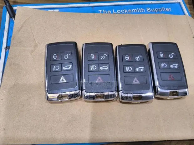Range Rover 2019 - 2026 Original Keys and Programing · Photo 1