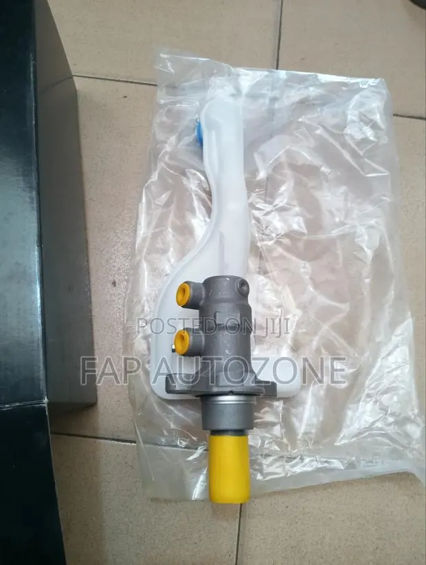 Premium Dorman Ford Edge, Lincoln Brake Pot / Master Cylinder From USA · Photo 1