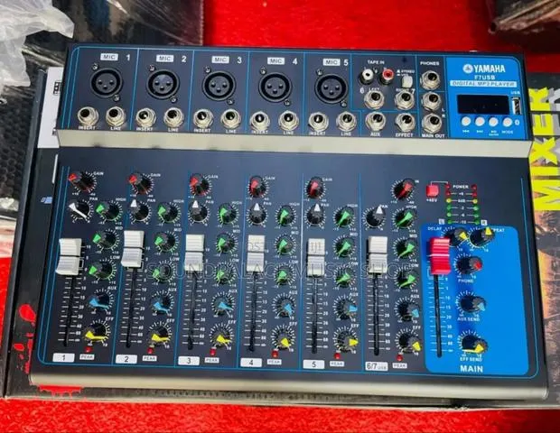 Yamaha F7USB Is a 7-Channel Professional Audio Mixer · Photo 1