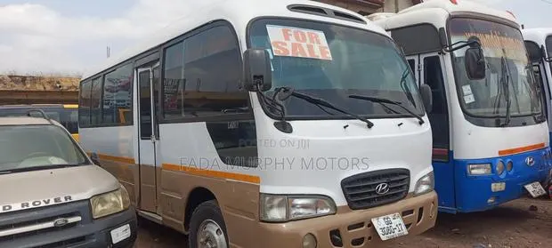 Hyundai County 2008 White · Photo 1