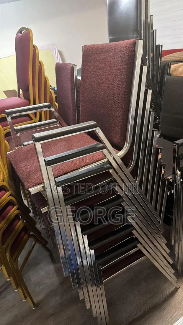 Foreign Used Stackable Chairs · Photo 1